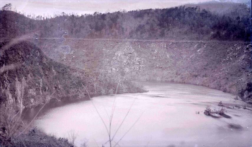 This image likely shows Fontana during the early stages of the filling process in 1944 and was taken by “Doc” Kelly Bennett (1890-1974).